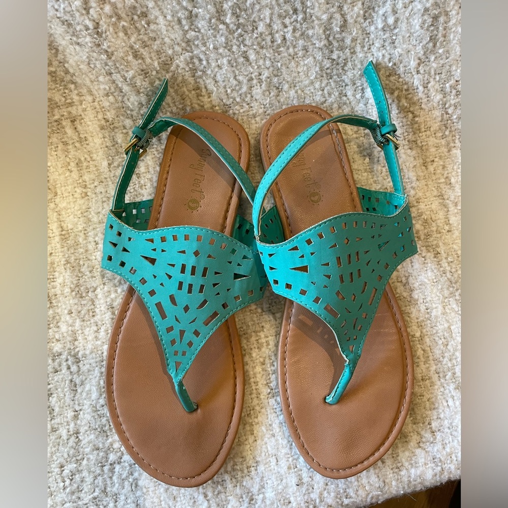 Green Sandals size 8.5